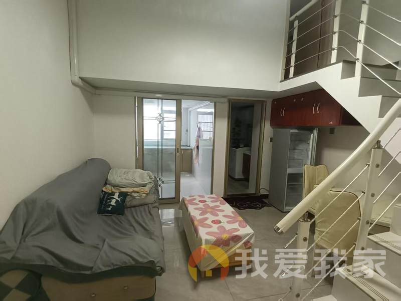 世纪皇冠（悦峰商务广场） 装修好，环镜优美 中间楼层