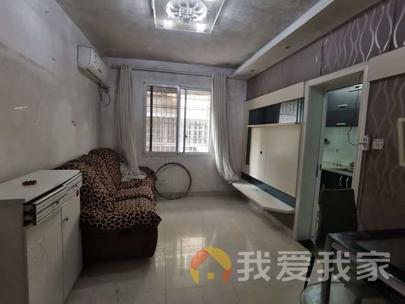 三店西路14号南昌啤酒厂宿舍(南罐宿舍) 南北通透，采光好 近地铁 中间楼层