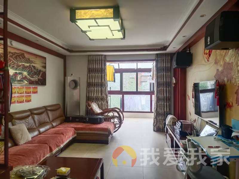 东方海德堡 南北通透，采光好 装修好，环镜优美 近地铁 视野好，诚心出售