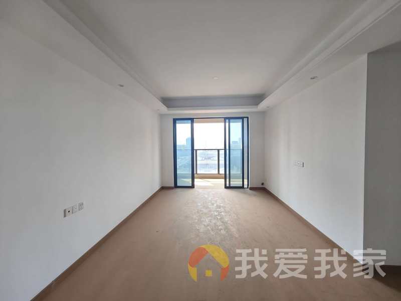 南昌我爱我家新力琥珀园二期 南北通透，采光好 装修好，环镜优美 视野好，诚心出售