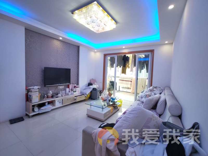 万达星城西区明星苑 南北通透，采光好 装修好，环镜优美 中间楼层