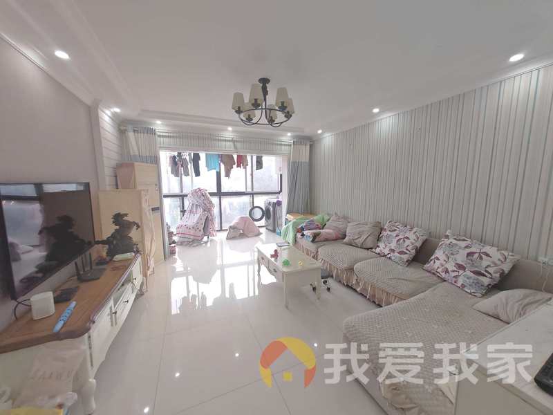 南昌我爱我家中凯蓝域 南北通透，采光好 装修好，环镜优美 视野好，诚心出售