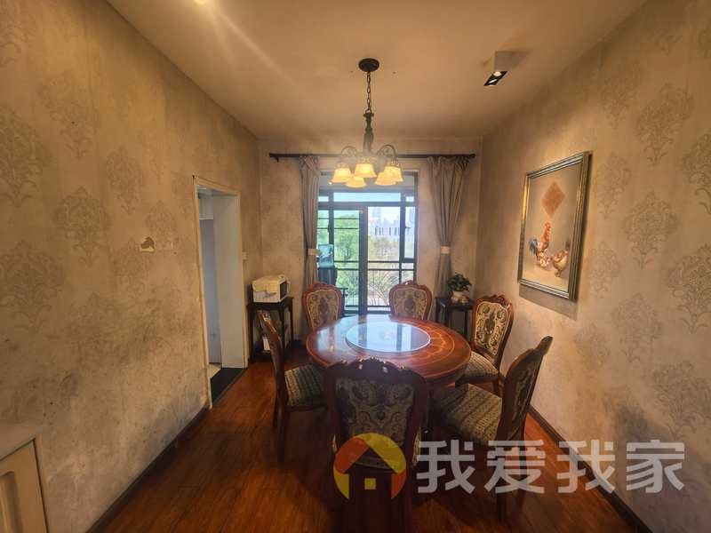 梵顿公馆三期 南北通透，采光好 装修好，环镜优美 近地铁 周边匹套完善，，出行方便