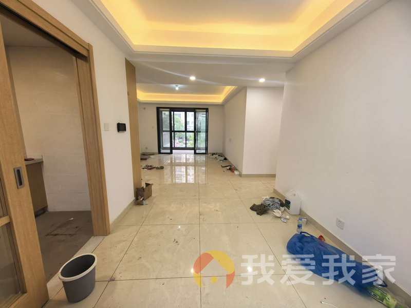 南昌我爱我家南部美的城 南北通透，采光好 装修好，环镜优美 周边匹套完善，，出行方便