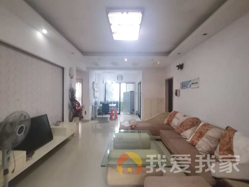 南昌我爱我家正荣大湖之都西水滨 南北通透，采光好 装修好，环镜优美 近地铁 中间楼层