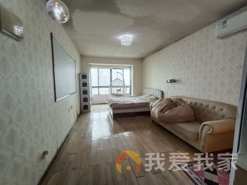 南昌我爱我家青山湖香寓（威达商住楼） 南北通透，采光好 装修好，环镜优美 中间楼层
