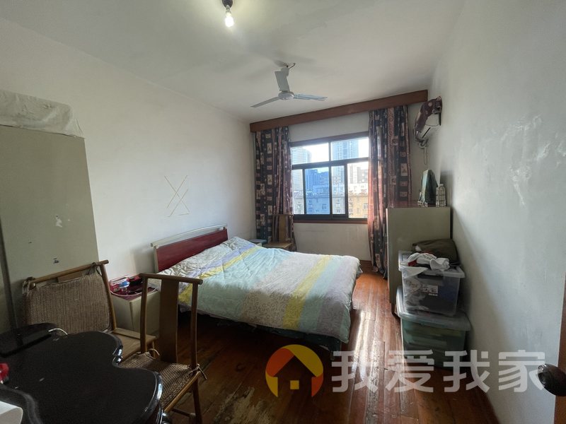 南昌我爱我家丁公路南柴宿舍 南北通透，采光好 装修好，环镜优美 近地铁 视野好，诚心出售