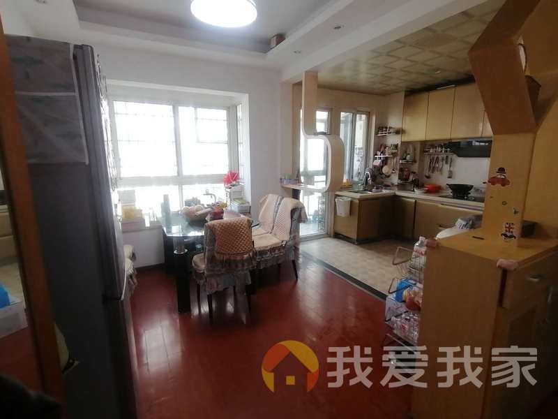 南昌我爱我家水岸菁华 南北通透，采光好 近地铁 周边匹套完善，，出行方便