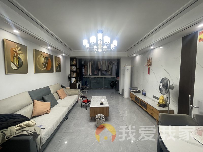南昌我爱我家凤凰城二期凤翔苑 南北通透，采光好 装修好，环镜优美 近地铁 视野好，诚心出售