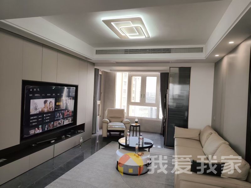 南昌我爱我家国贸蓝湾 南北通透，采光好 装修好，环镜优美 视野好，诚心出售