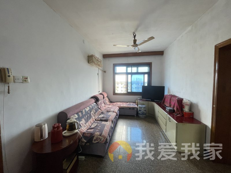 南昌我爱我家丁公路南柴宿舍 南北通透，采光好 装修好，环镜优美 近地铁 视野好，诚心出售