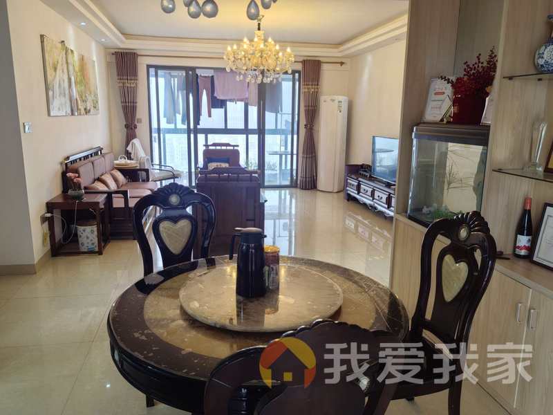 南昌我爱我家众鑫城上城二期 南北通透，采光好 中间楼层