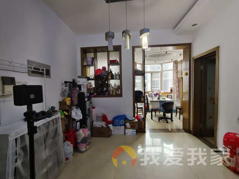南昌我爱我家东方塞纳 南北通透，采光好 装修好，环镜优美 近地铁 视野好，诚心出售