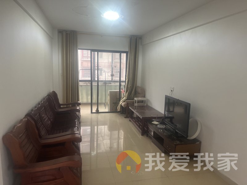 鑫隍城一期 南北通透，采光好 装修好，环镜优美 近地铁 视野好，诚心出租