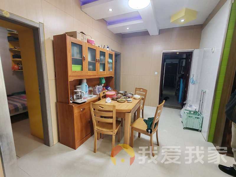 南昌我爱我家鹿璟名居 南北通透，采光好 装修好，环镜优美 周边匹套完善，，出行方便