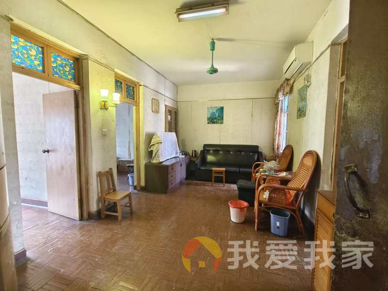 环湖路 南北通透，采光好 装修好，环镜优美 近地铁 视野好，诚心出售