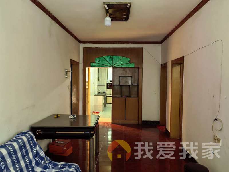 青山南路油脂化工厂宿舍 南北通透，采光好 近地铁 视野好，诚心出租
