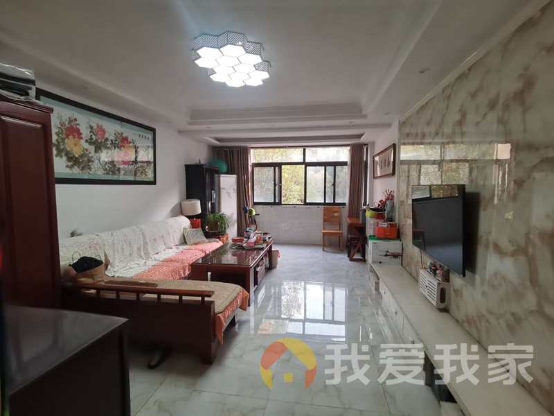 南昌我爱我家联泰景岗佳园 南北通透，采光好 装修好，环镜优美 近地铁 视野好，诚心出售