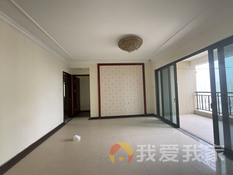 南昌我爱我家恒大绿洲御景苑二期 装修好，环镜优美 近地铁 视野好，诚心出售