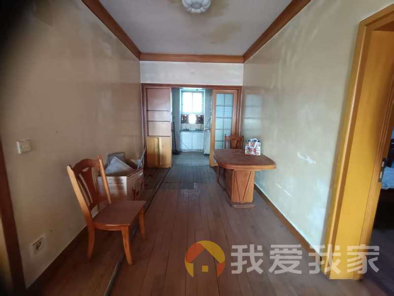 船山新居 南北通透，采光好 装修好，环镜优美 视野好，诚心出租