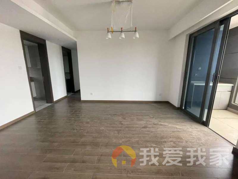 新力江悦 南北通透，采光好 装修好，环镜优美 视野好，诚心出售