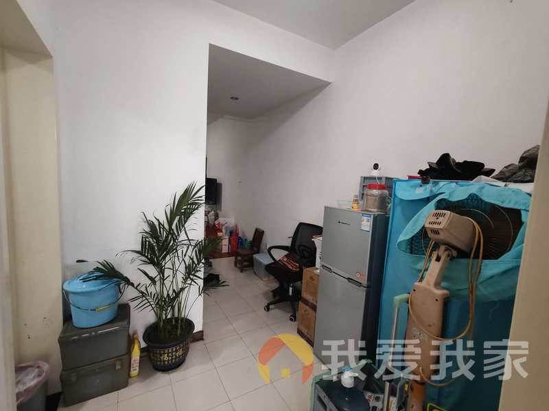 南昌我爱我家奥克斯盛世经典 南北通透，采光好 装修好，环镜优美 中间楼层