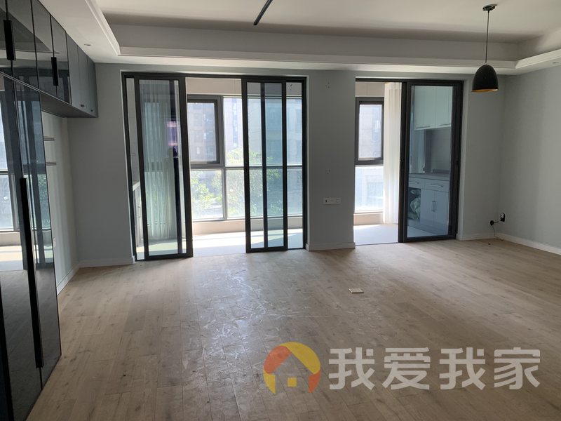 美的公园天下（新悦府） 南北通透，采光好 装修好，环镜优美 近地铁 视野好，诚心出售