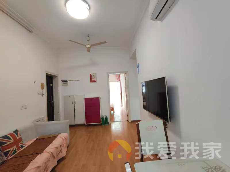 贤士二路省府二大院 南北通透，采光好 装修好，环镜优美 中间楼层