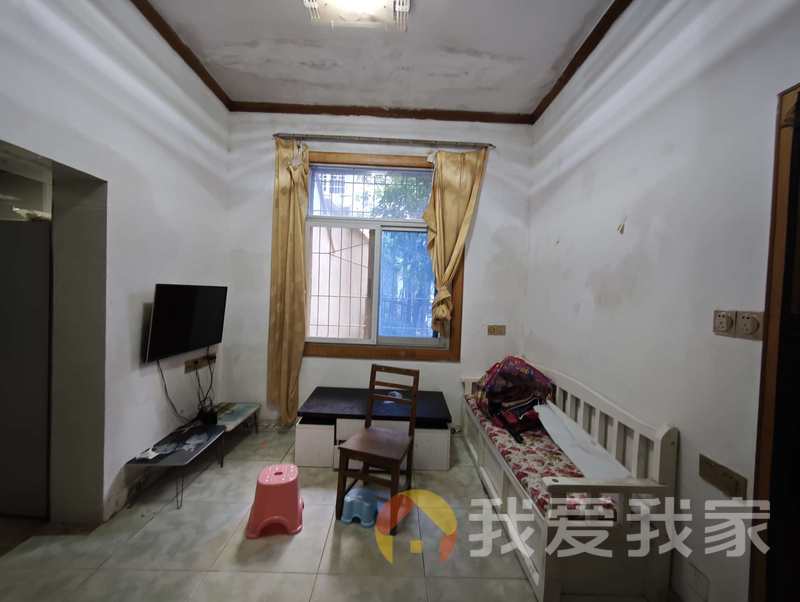 永外正街168号按摩医院宿舍 南北通透，采光好 装修好，环镜优美 近地铁 视野好，诚心出租
