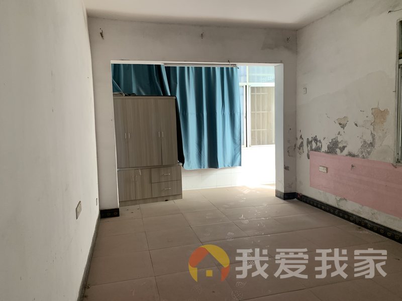 火电北院 装修好，环镜优美 近地铁 视野好，诚心出售