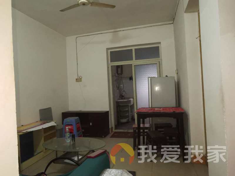 傅家坡 南北通透，采光好 装修好，环镜优美 近地铁 视野好，诚心出售