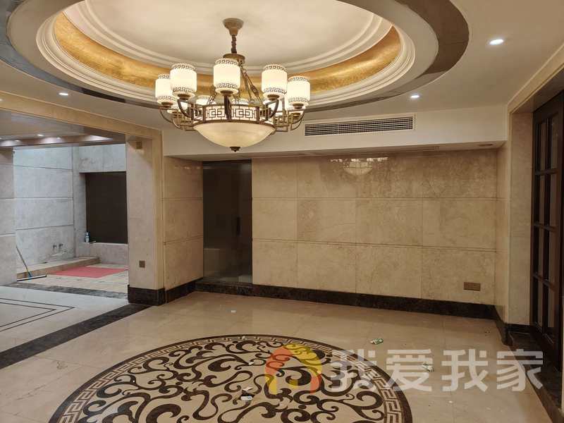 海域香廷别墅区 南北通透，采光好 装修好，环镜优美 近地铁 视野好，诚心出租