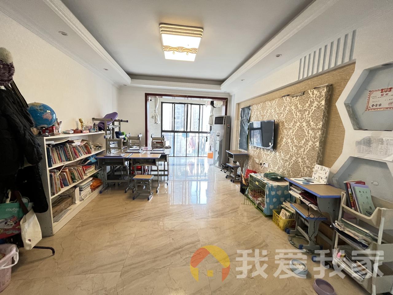 联发君悦朝阳 南北通透，采光好 装修好，环镜优美 视野好，诚心出售