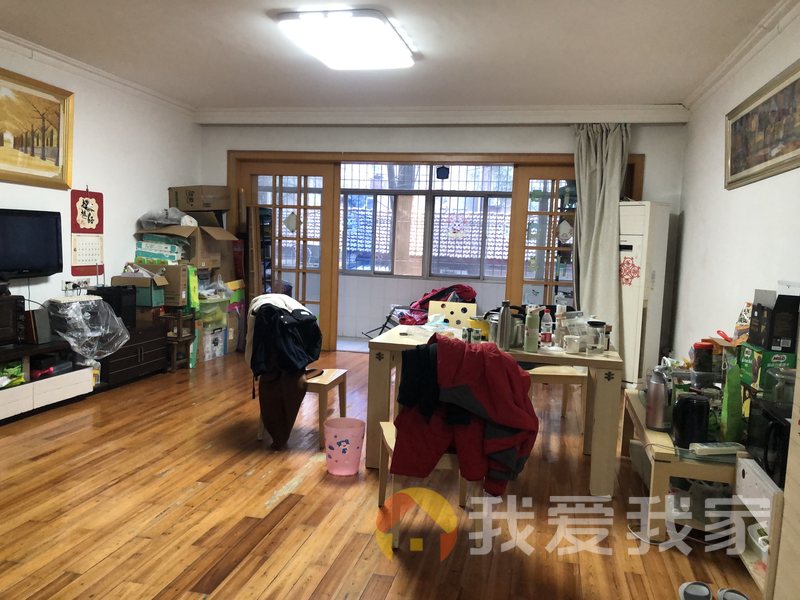 滨江小区（幸福庭院） 南北通透，采光好 周边匹套完善，，出行方便