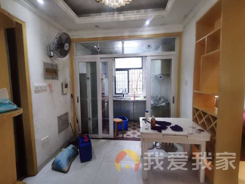 洪城东方国际（恒茂国际新城） 南北通透，采光好 装修好，环镜优美 周边匹套完善，，出行方便