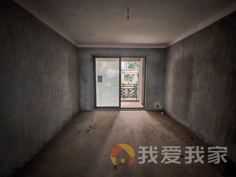 南昌我爱我家正荣学府壹号（正荣润园） 南北通透，采光好 周边匹套完善，，出行方便