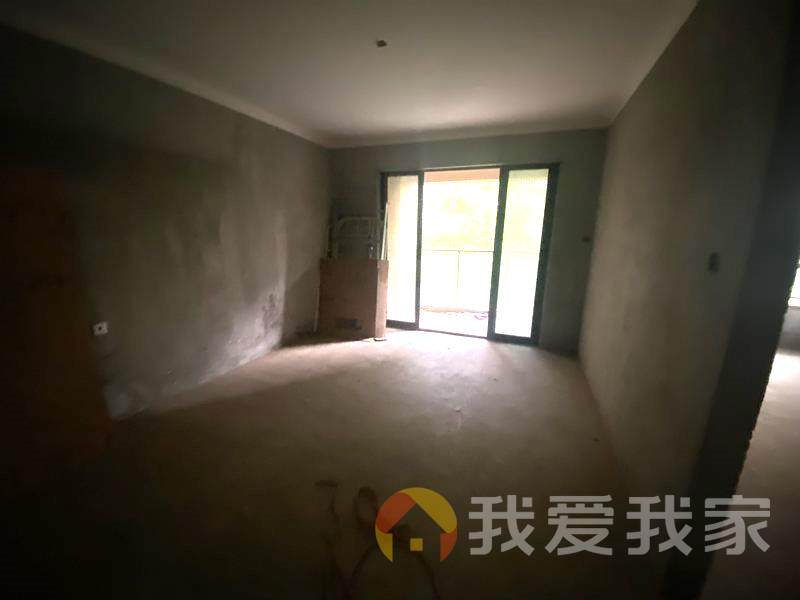 南昌我爱我家西站瑞都 南北通透，采光好 周边匹套完善，，出行方便