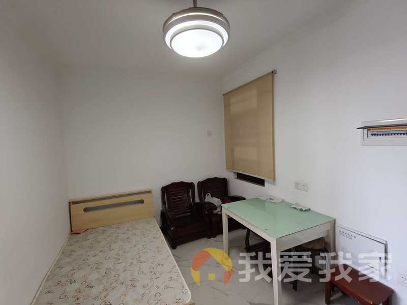 南昌我爱我家郡南府 南北通透，采光好 装修好，环镜优美 视野好，诚心出售