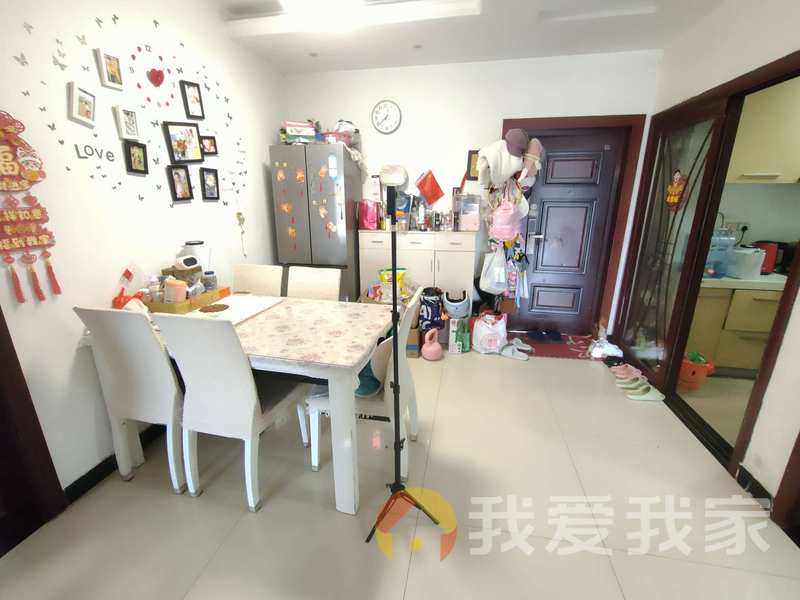 南昌我爱我家奥克斯盛世经典 南北通透，采光好 装修好，环镜优美 中间楼层