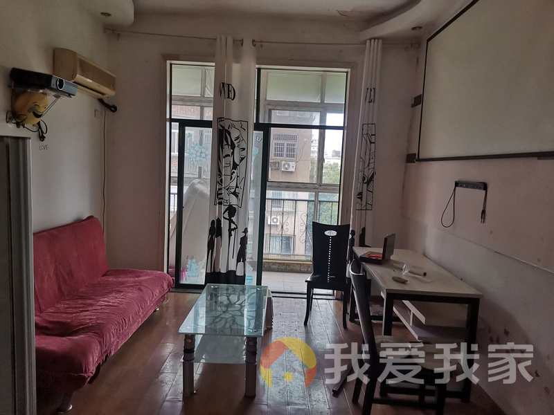 北京东路23号煤炭大院 装修好，环镜优美 近地铁 视野好，诚心出租