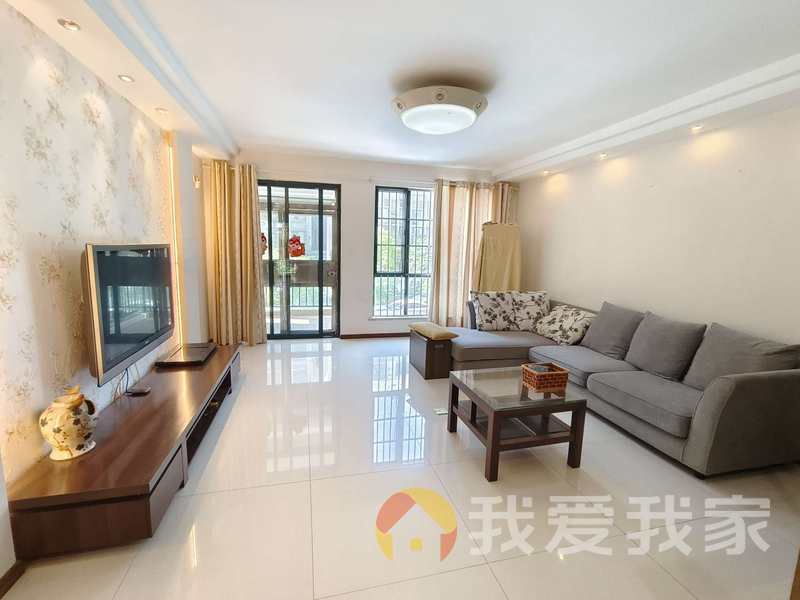 天水怡景 南北通透，采光好 装修好，环镜优美 视野好，诚心出售