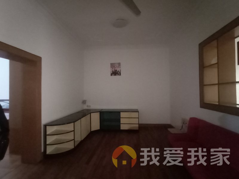 北京西路冶金大院 南北通透，采光好 装修好，环镜优美 近地铁 视野好，诚心出租