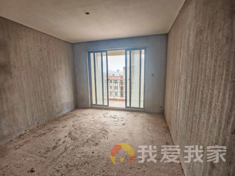 南昌我爱我家九龙阳光西区 南北通透，采光好 中间楼层