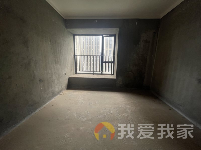 新琚花园 南北通透，采光好 视野好，诚心出售
