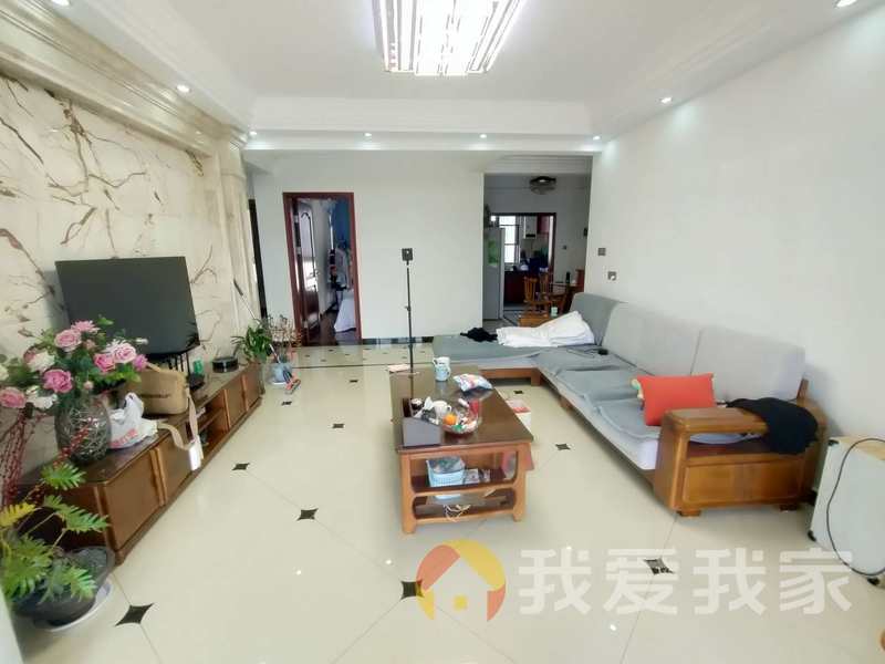 南昌我爱我家联泰天悦 南北通透，采光好 装修好，环镜优美 视野好，诚心出售