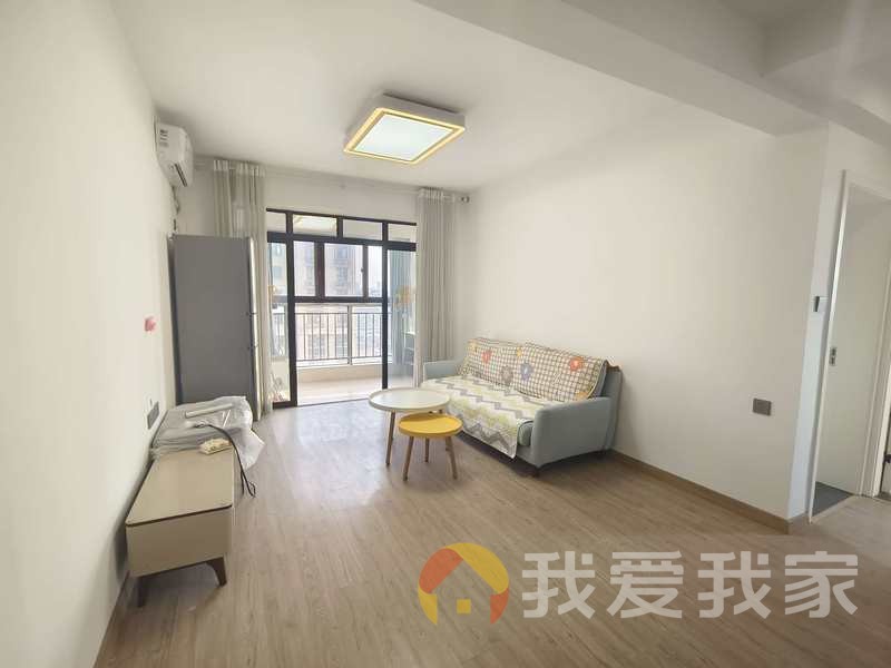 电梯房 近地铁 小区环境好