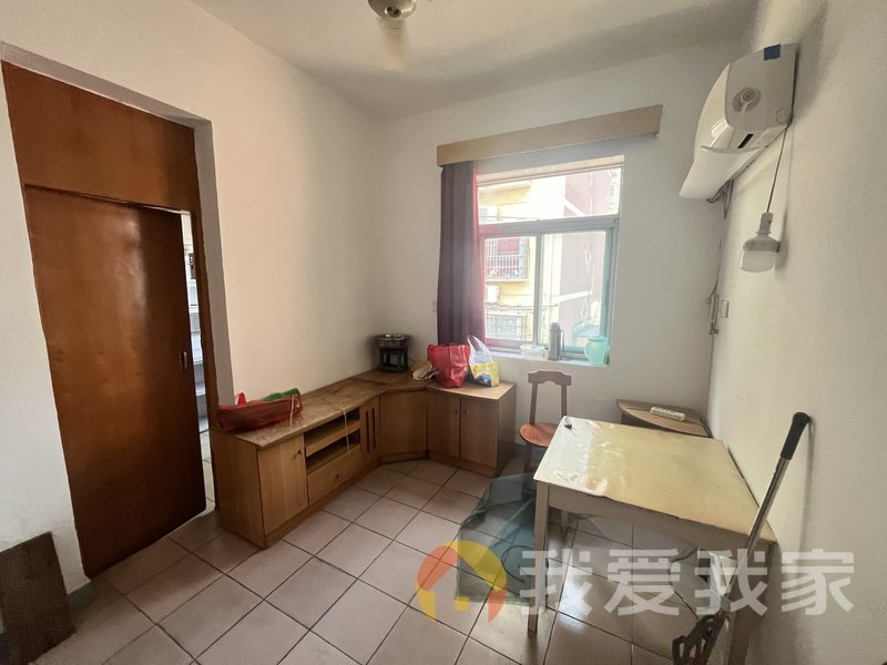 织带厂宿舍 南北通透，采光好 近地铁 视野好，诚心出售