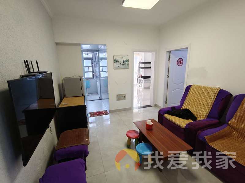 郡南府 南北通透，采光好 装修好，环镜优美 视野好，诚心出售