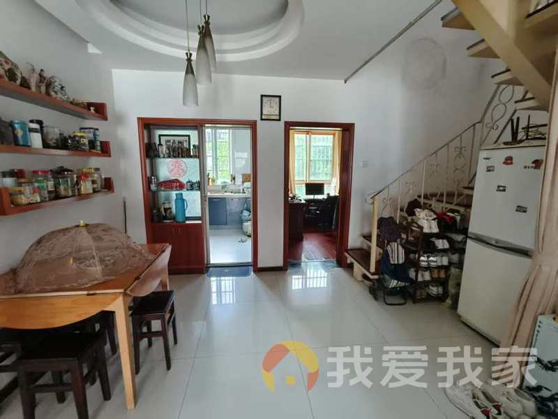 南昌我爱我家隆兴小区 南北通透，采光好 装修好，环镜优美 近地铁 视野好，诚心出售