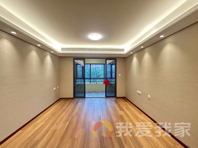 南昌我爱我家华润悦府 南北通透，采光好 装修好，环镜优美 周边匹套完善，，出行方便